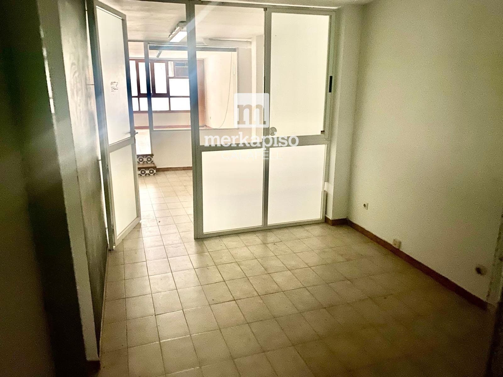 Komercyjne na sprzedaż w El Vendrell - 62 000 € (Ref: 9535289)
