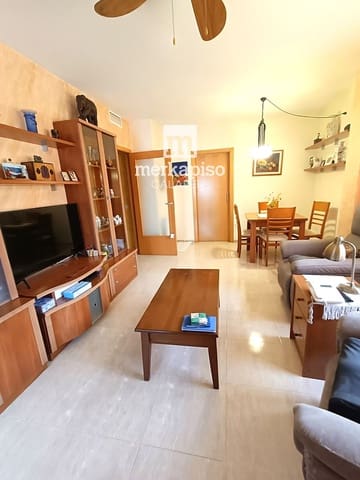 3 bedroom Penthouse for sale in Segur de Calafell, Calafell with garage - € 200,000 (Ref: 9550129)