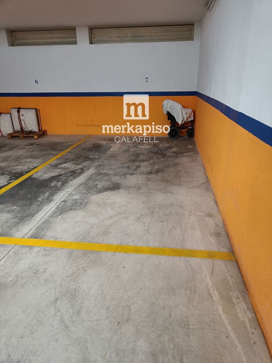 3 bedroom Penthouse for sale in Segur de Calafell with garage - € 200,000 (Ref: 9550129)