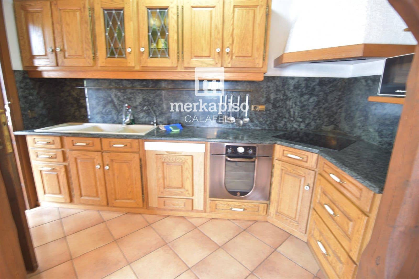 Chalet de 3 habitaciones en El Montmell en venta con piscina - 320.000 € (Ref: 9550132)