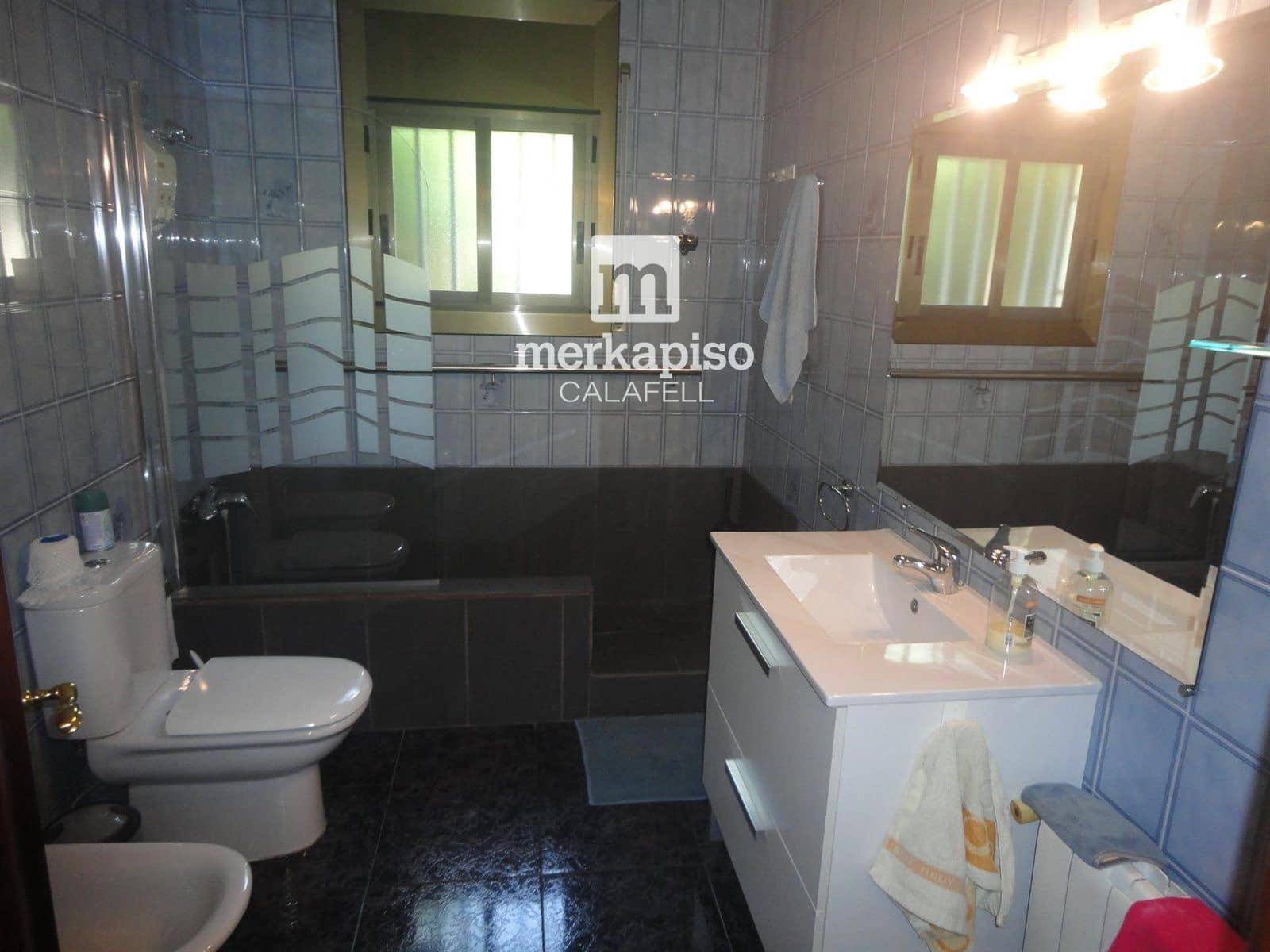 7 soveværelse Villa til salg i Segur de Calafell med garage - € 249.000 (Ref: 9550133)