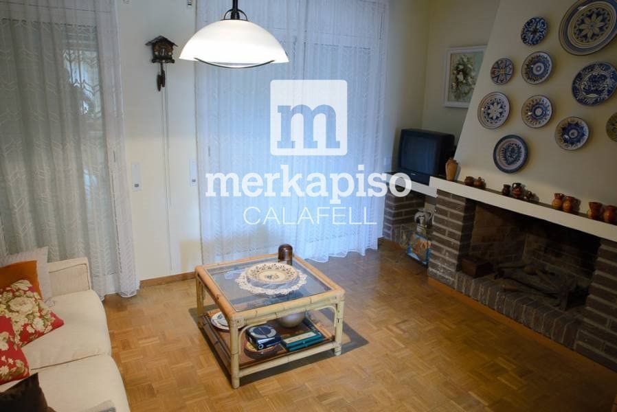 4 quarto Moradia para venda em Calafell com piscina garagem - 550 000 € (Ref: 9566637)