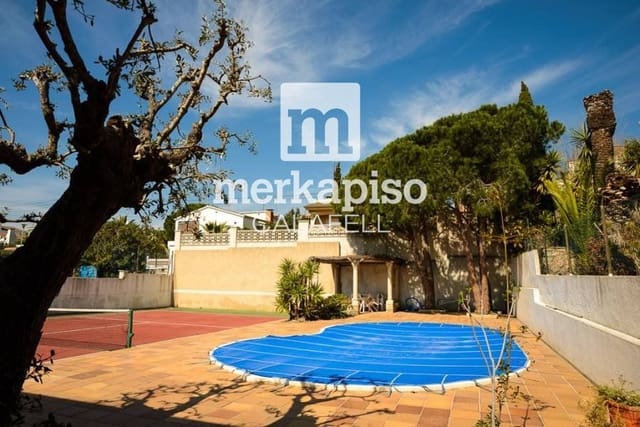 4 quarto Moradia para venda em Calafell com piscina garagem - 550 000 € (Ref: 9566637)