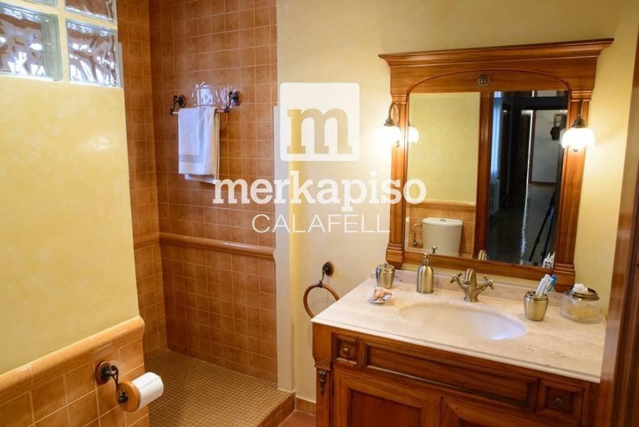 4 quarto Moradia para venda em Calafell com piscina garagem - 550 000 € (Ref: 9566637)