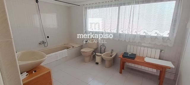 4 soverom Hus til salgs i Coma-Ruga, El Vendrell med garasje - € 300 000 (Ref: 9569509)