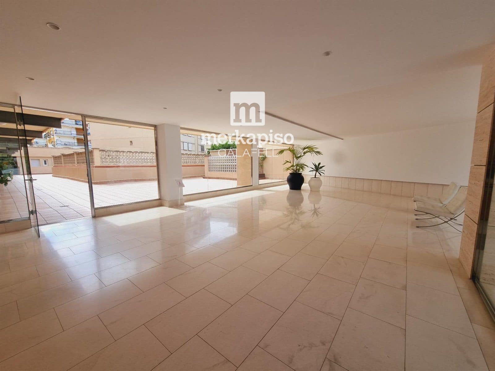 Piso de 4 habitaciones en Calafell en venta con garaje - 370.000 € (Ref: 9575120)