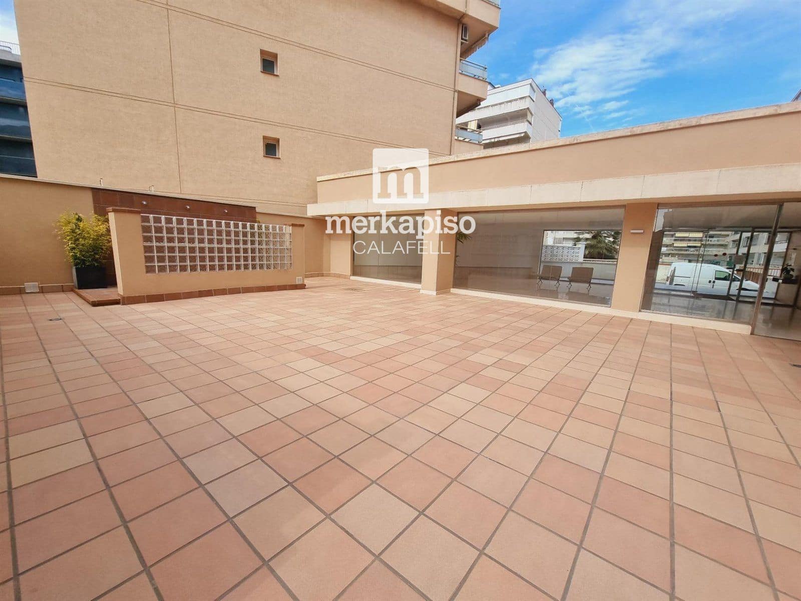 Piso de 4 habitaciones en Calafell en venta con garaje - 370.000 € (Ref: 9575120)