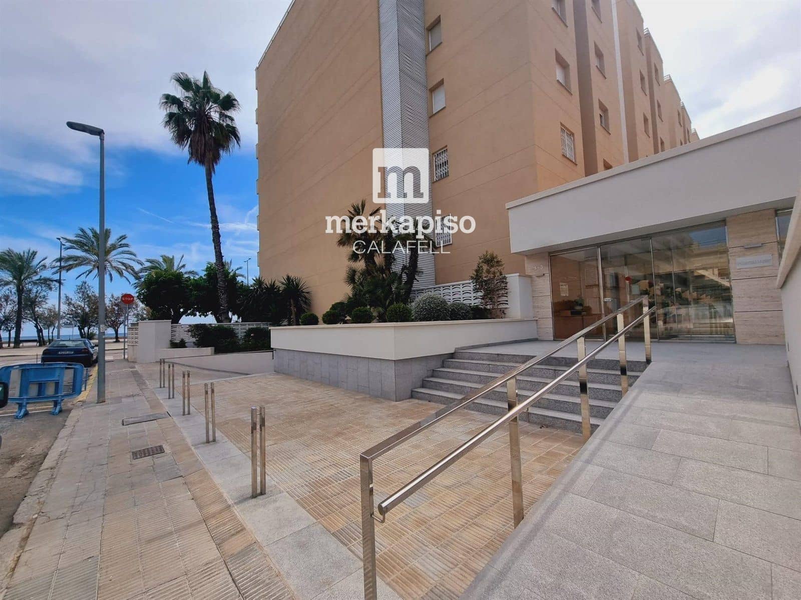 Piso de 4 habitaciones en Calafell en venta con garaje - 370.000 € (Ref: 9575120)