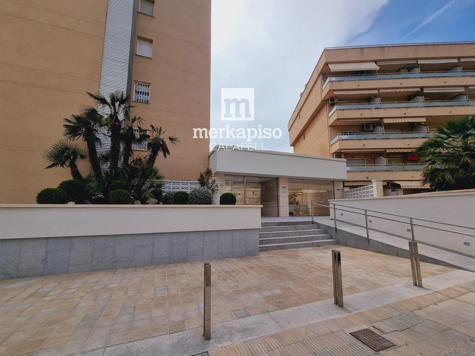 Piso de 4 habitaciones en Calafell en venta con garaje - 370.000 € (Ref: 9575120)