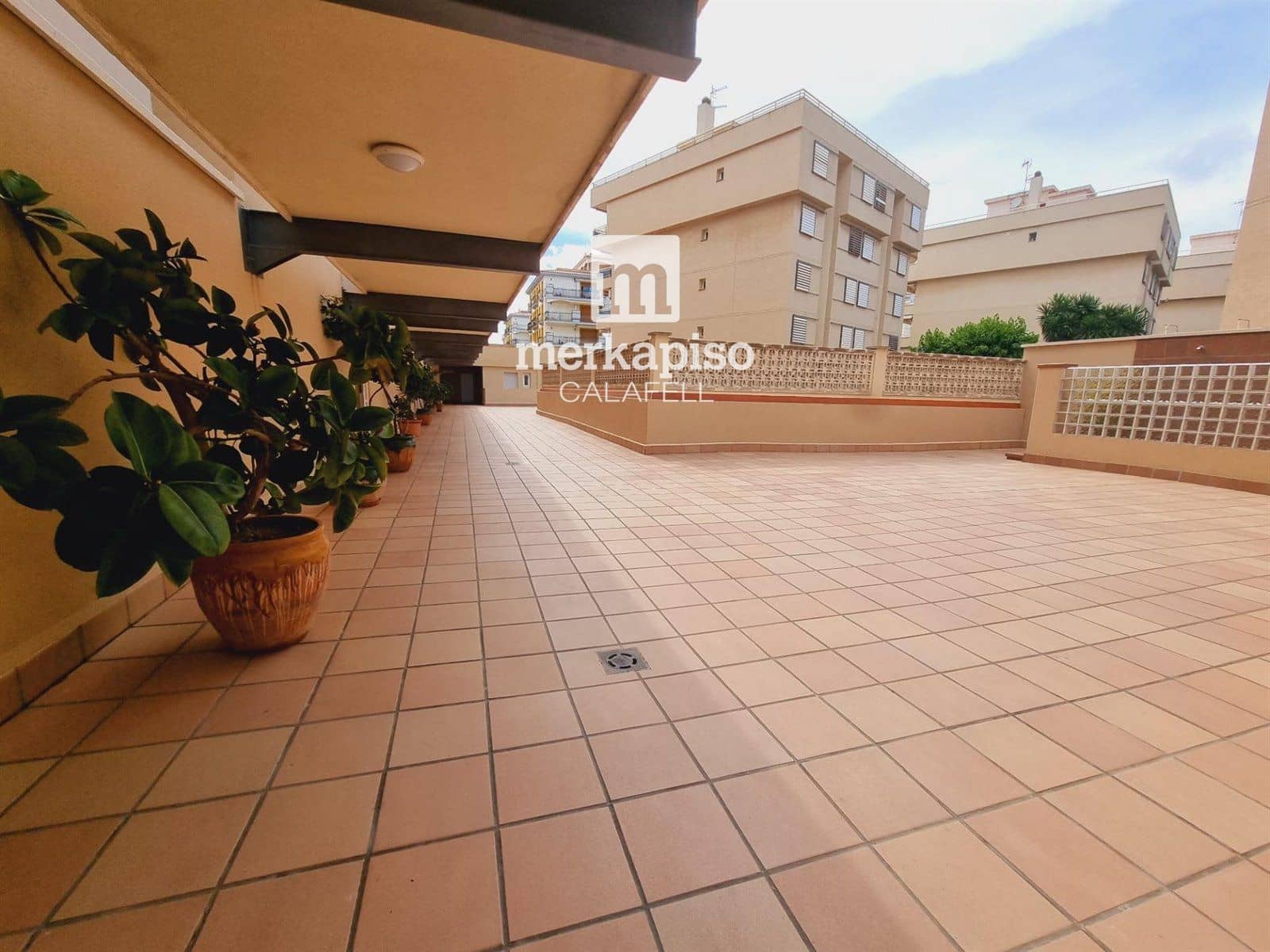 Piso de 4 habitaciones en Calafell en venta con garaje - 370.000 € (Ref: 9575120)