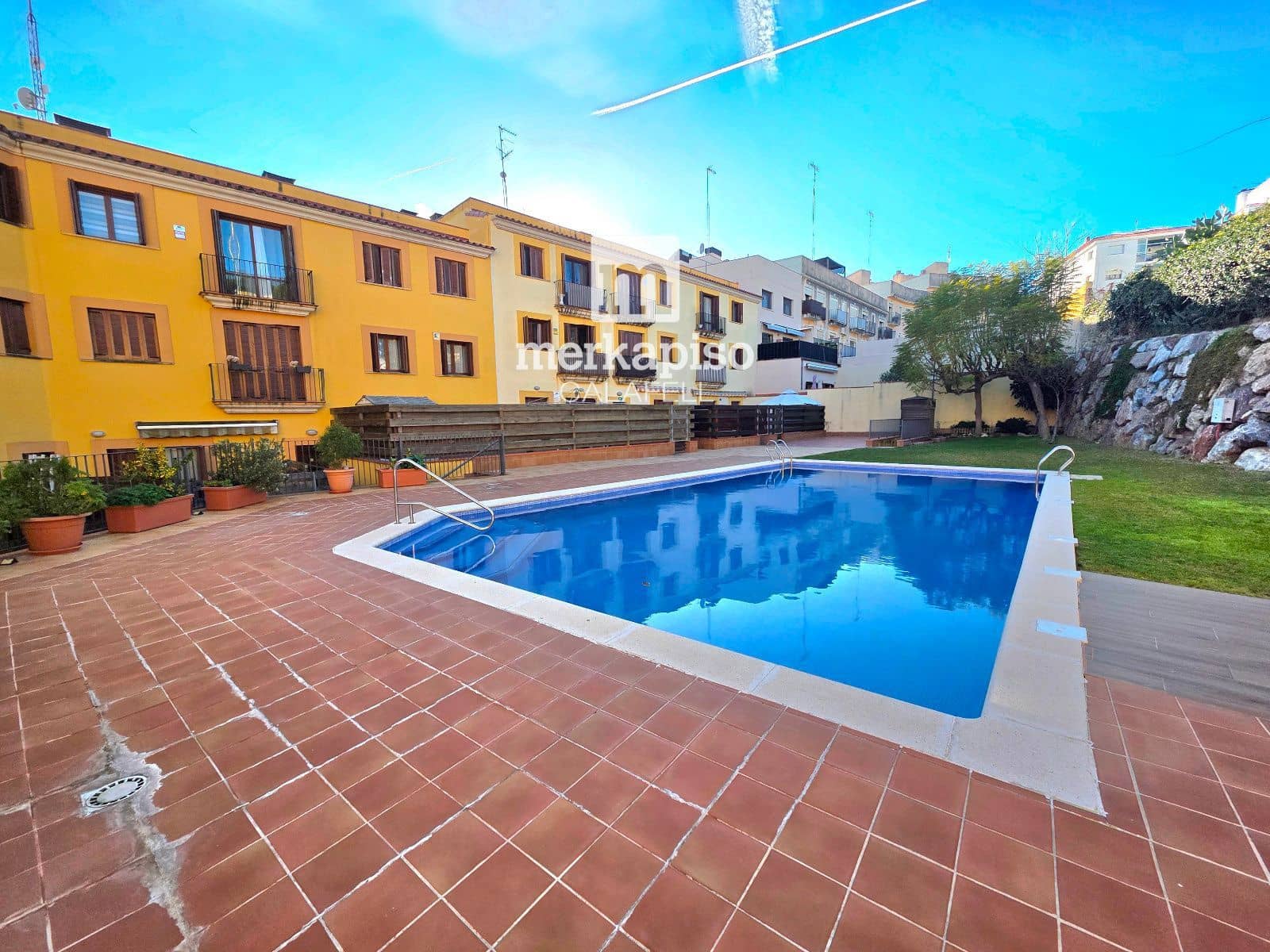 1 bedroom Flat for sale in Creixell with pool garage - € 179,000 (Ref: 9575123)