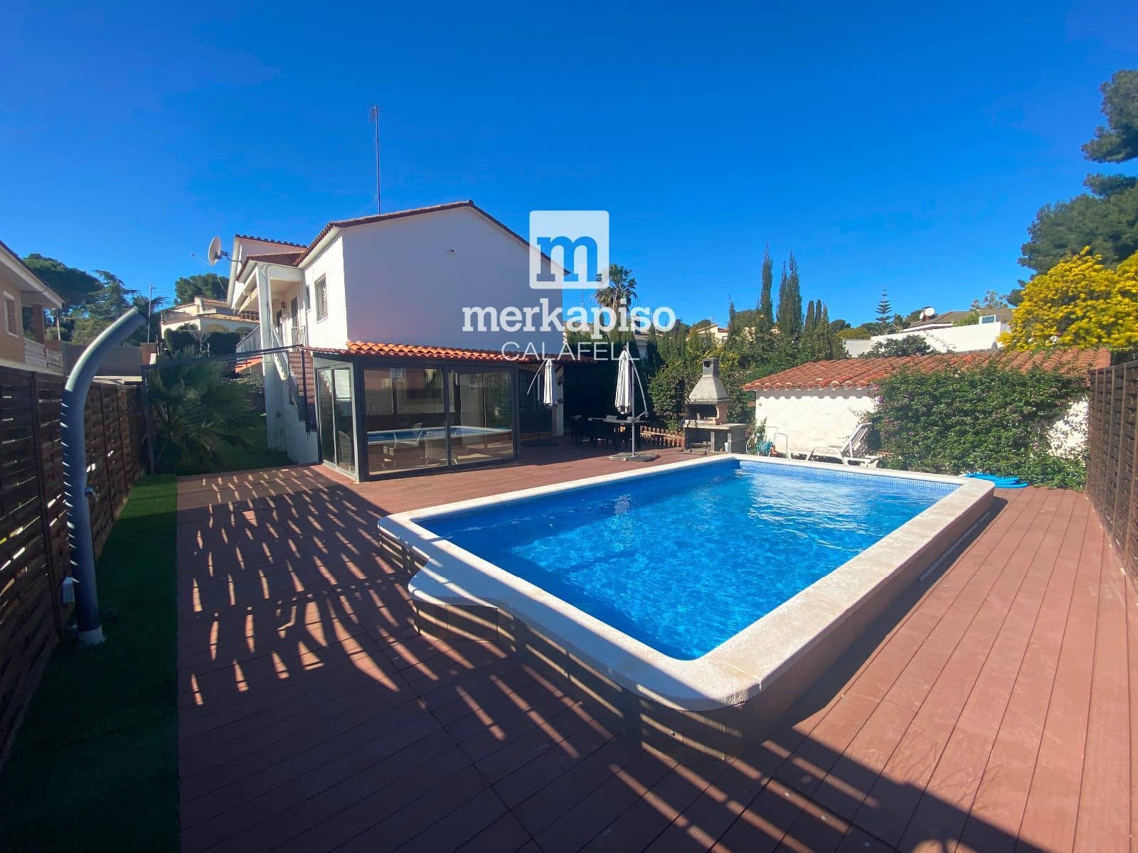 5 slaapkamer Villa te koop in Cunit met zwembad garage - € 399.000 (Ref: 9626616)