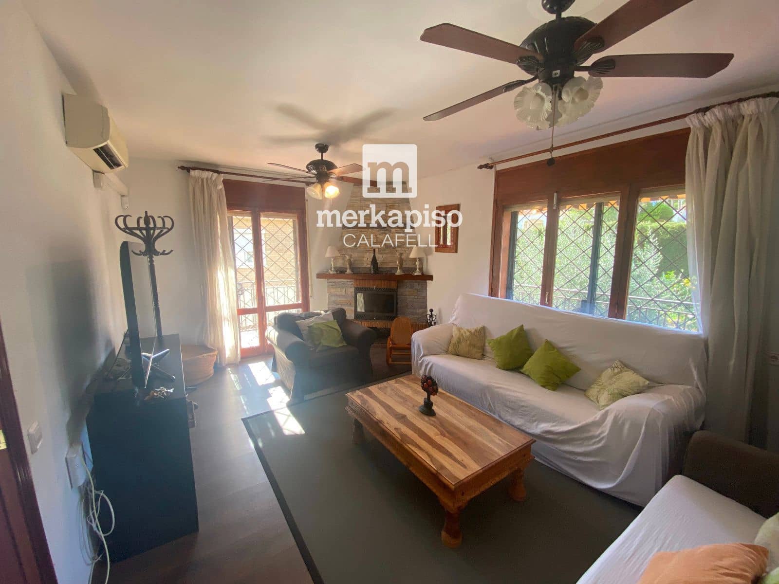 5 slaapkamer Villa te koop in Cunit met zwembad garage - € 399.000 (Ref: 9626616)