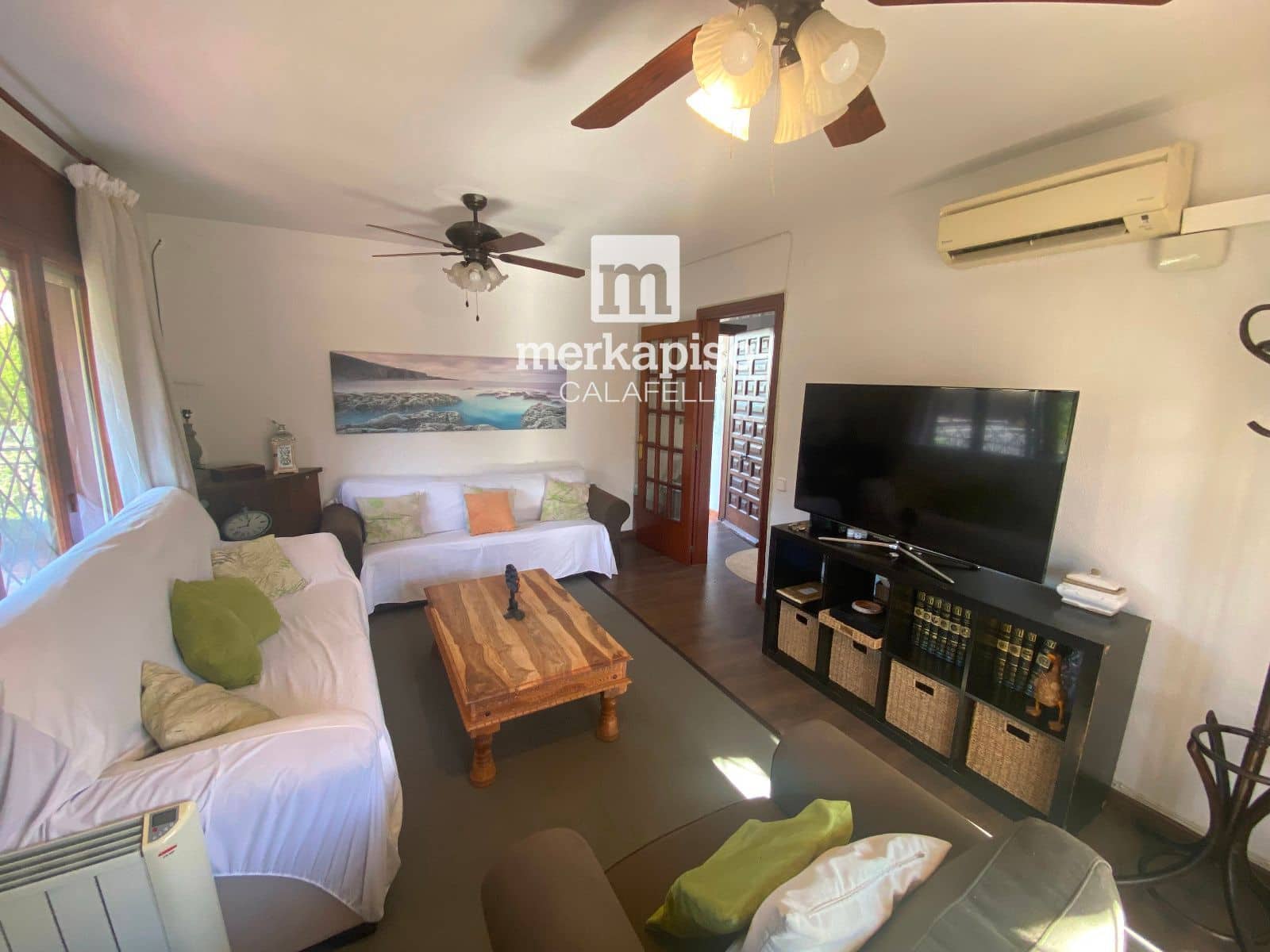 5 slaapkamer Villa te koop in Cunit met zwembad garage - € 399.000 (Ref: 9626616)