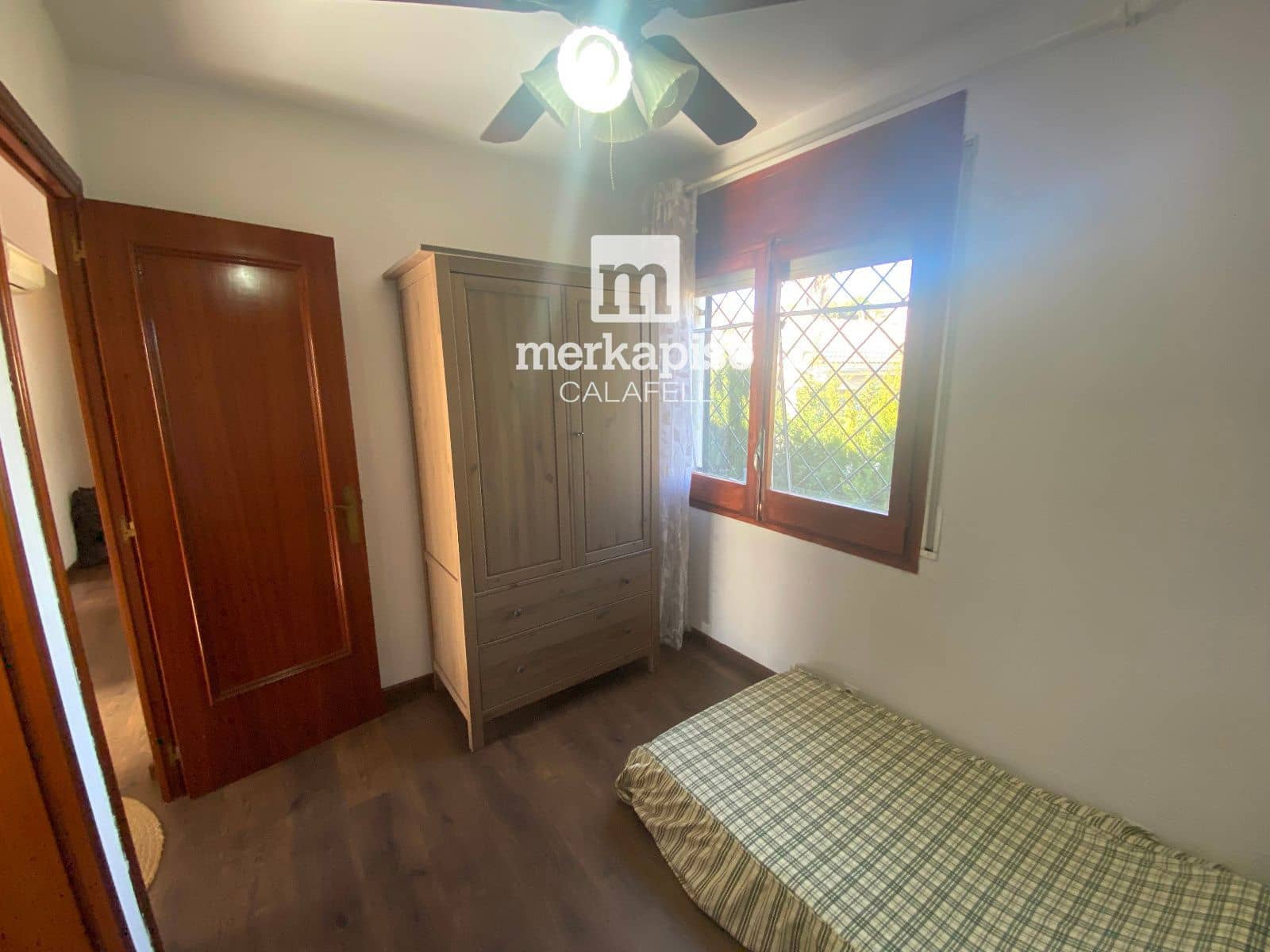 5 slaapkamer Villa te koop in Cunit met zwembad garage - € 399.000 (Ref: 9626616)