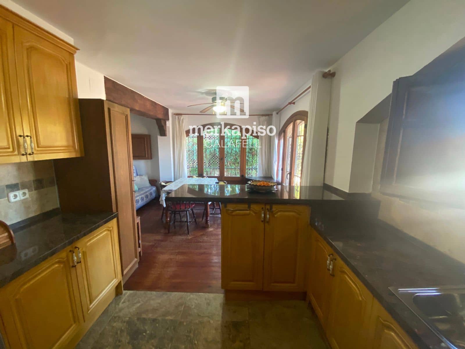 5 slaapkamer Villa te koop in Cunit met zwembad garage - € 399.000 (Ref: 9626616)