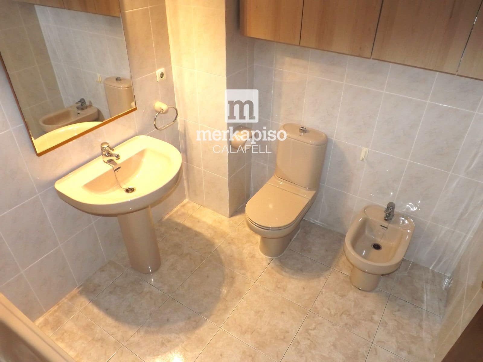 4 makuuhuone Kattohuoneisto myytävänä paikassa Calafell mukana uima-altaan 
autotalli - 297 000 € (Ref: 9626621)