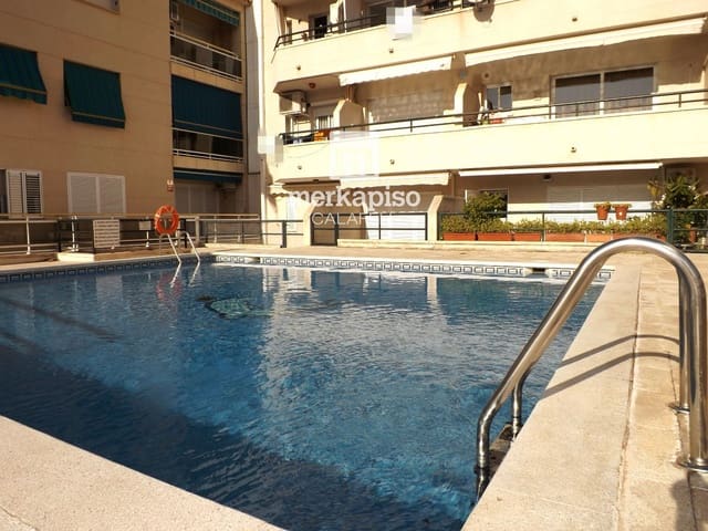 4 makuuhuone Kattohuoneisto myytävänä paikassa Calafell mukana uima-altaan 
autotalli - 297 000 € (Ref: 9626621)