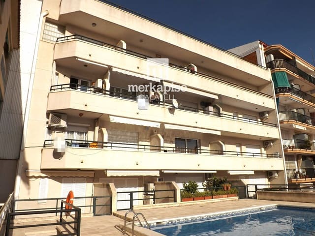 4 makuuhuone Kattohuoneisto myytävänä paikassa Calafell mukana uima-altaan 
autotalli - 297 000 € (Ref: 9626621)