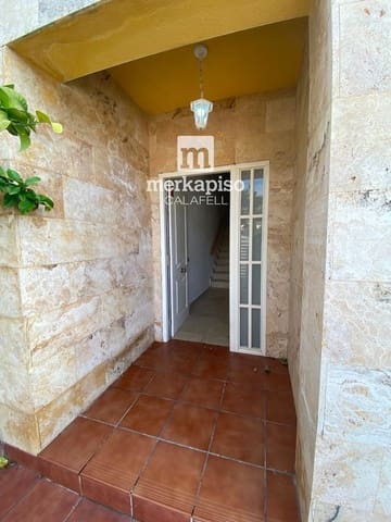 4 chambre Maison de Ville à vendre à Segur de Calafell, Calafell avec garage - 357 000 € (Ref: 9626622)