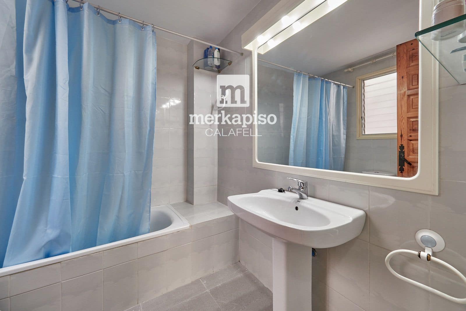 3 quarto Penthouse para venda em Calafell com piscina - 180 000 € (Ref: 9626627)