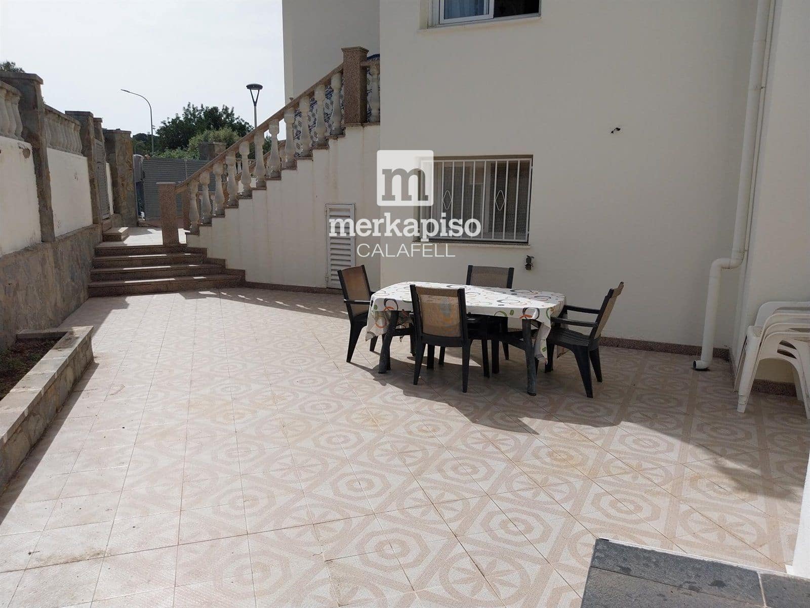 3 soverom Hus til salgs i El Vendrell med svømmebasseng - € 225 000 (Ref: 9626629)