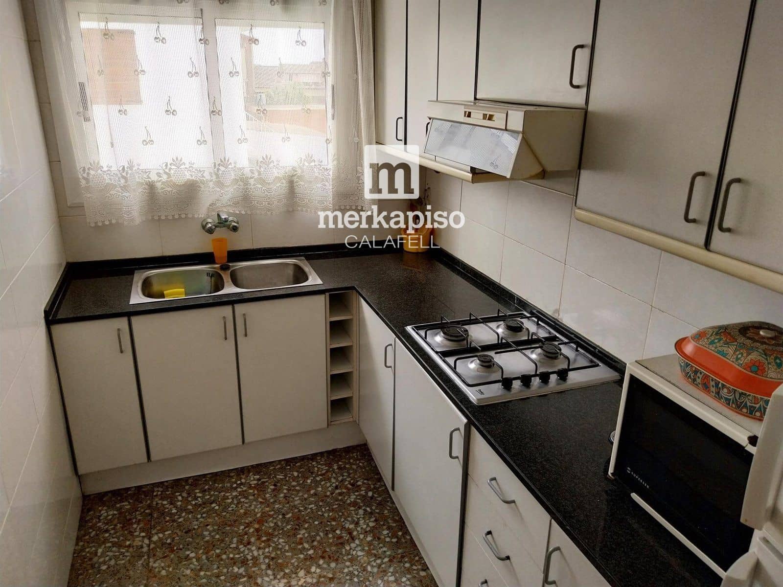 3 soverom Hus til salgs i El Vendrell med svømmebasseng - € 225 000 (Ref: 9626629)