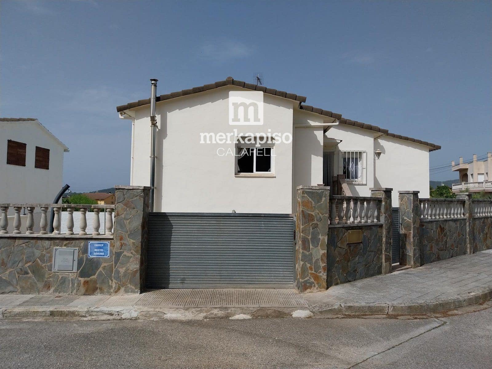 3 soverom Hus til salgs i El Vendrell med svømmebasseng - € 225 000 (Ref: 9626629)