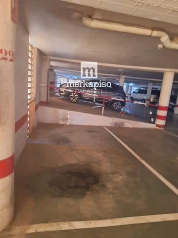 Autotalli myytävänä paikassa Calafell - 19 990 € (Ref: 9626635)