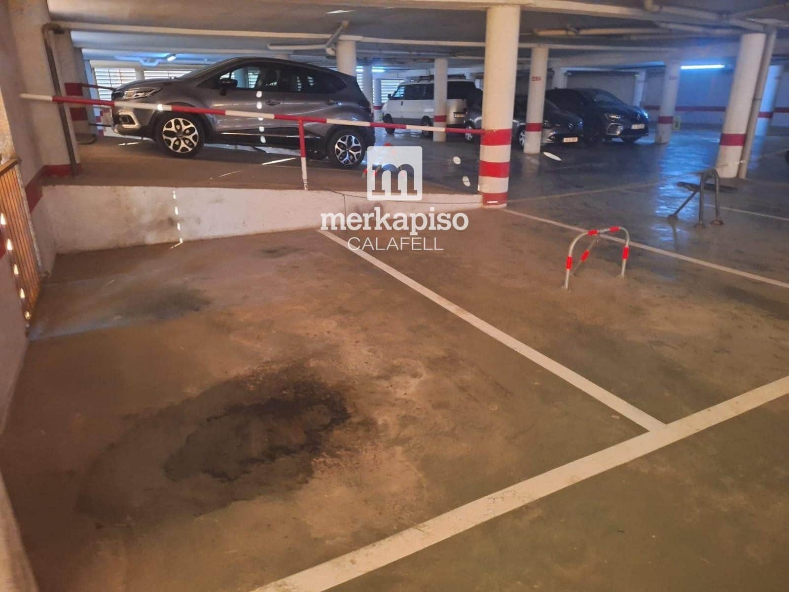 Autotalli myytävänä paikassa Calafell - 19 990 € (Ref: 9626635)