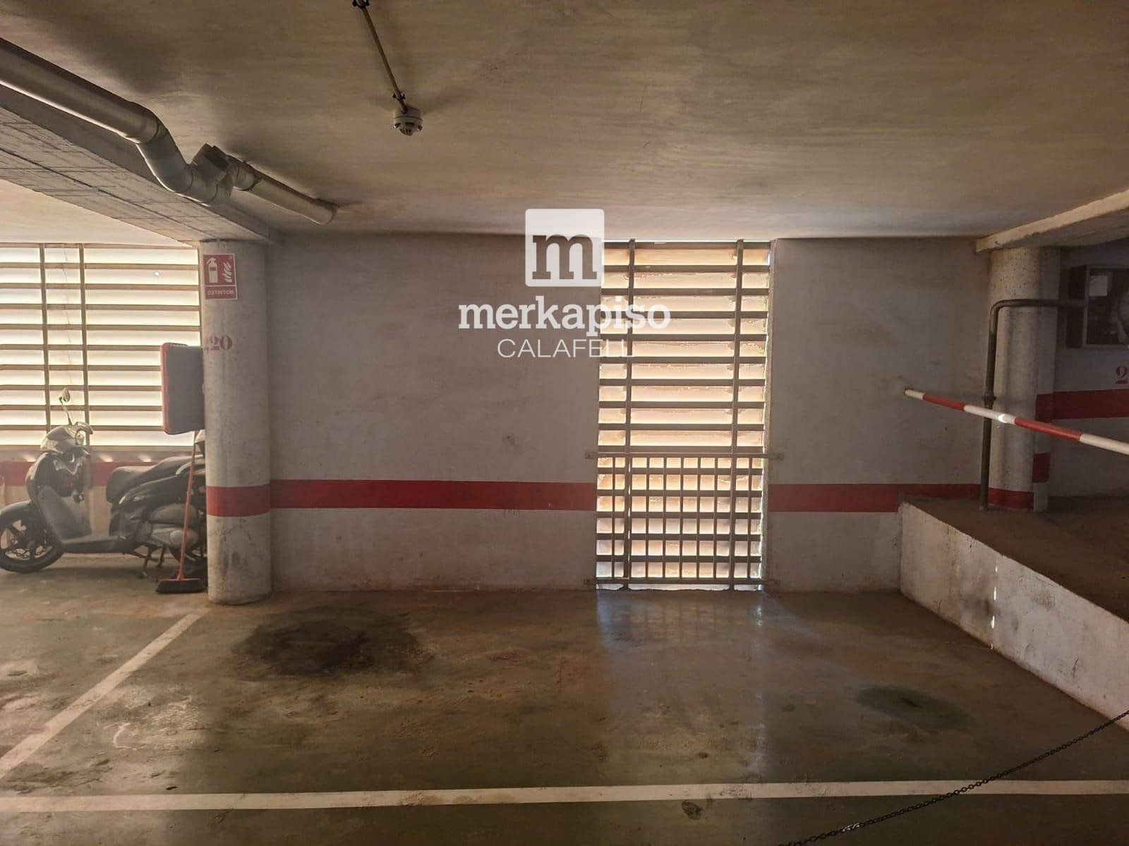 Autotalli myytävänä paikassa Calafell - 19 990 € (Ref: 9626635)