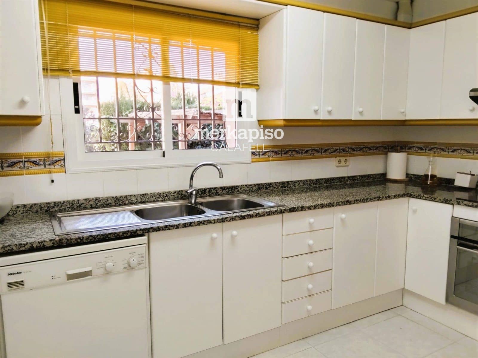 5 sovrum Villa till salu i El Vendrell med pool garage - 550 000 € (Ref: 9626637)