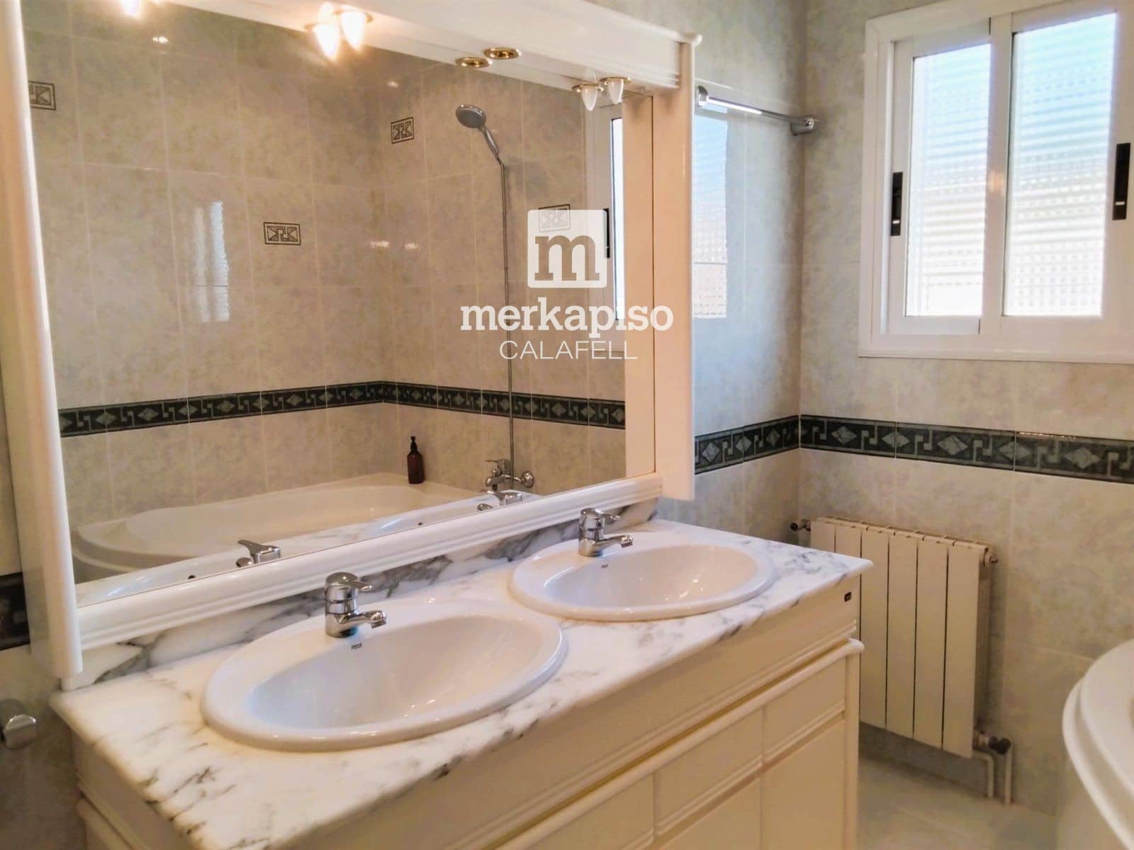 5 sovrum Villa till salu i El Vendrell med pool garage - 550 000 € (Ref: 9626637)