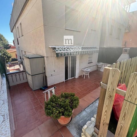 3 bedroom Flat for sale in Segur de Calafell, Calafell with garage - € 222,700 (Ref: 9628426)