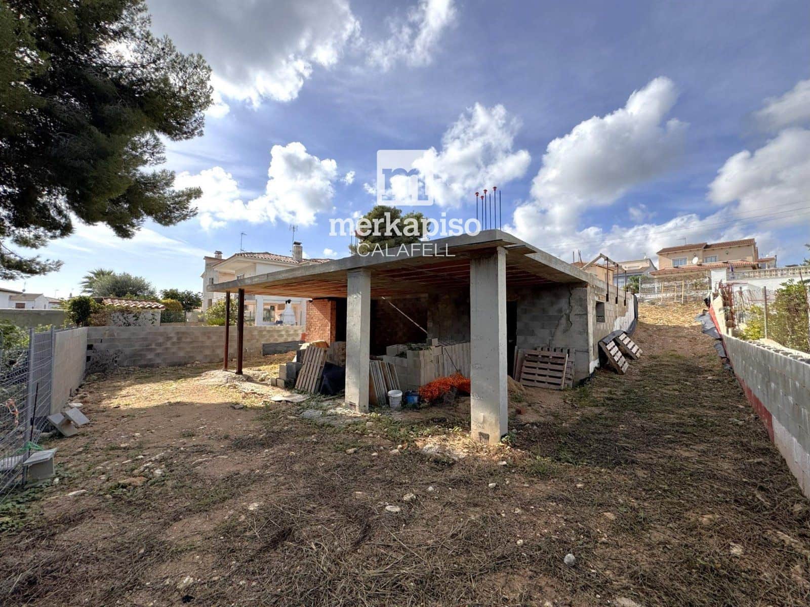 Chalet de 3 habitaciones en El Vendrell en venta - 145.000 € (Ref: 9643524)