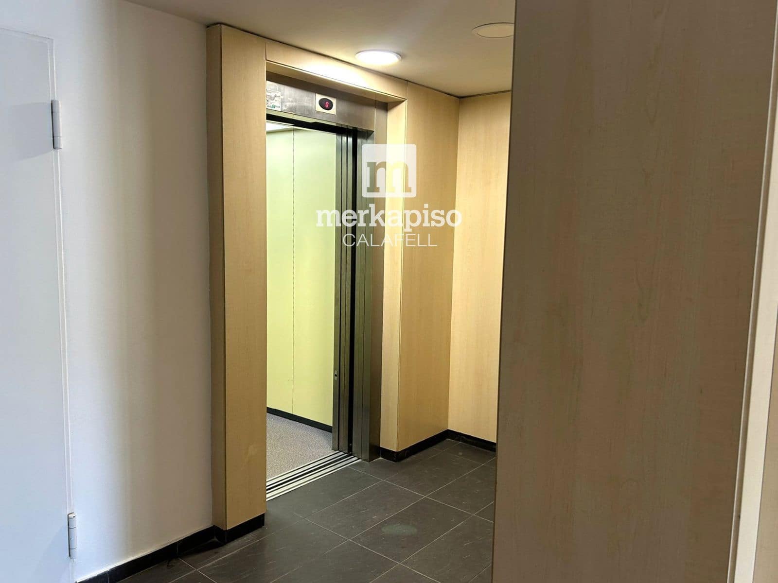 2 soveværelse Lejlighed til salg i El Vendrell med swimmingpool garage - € 220.000 (Ref: 9643525)