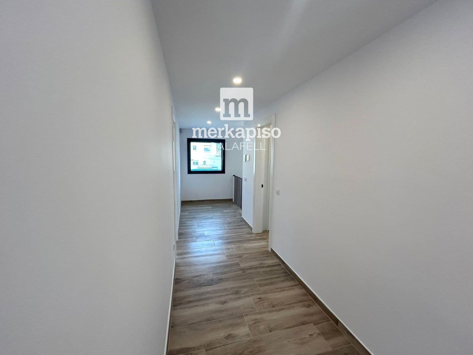 4 soverom Villa til salgs i El Vendrell med svømmebasseng garasje - € 630 000 (Ref: 9650492)