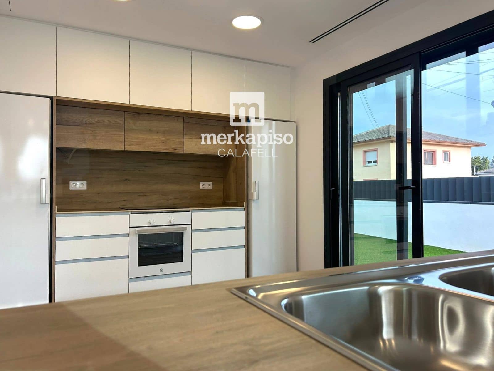 4 soverom Villa til salgs i El Vendrell med svømmebasseng garasje - € 630 000 (Ref: 9650492)