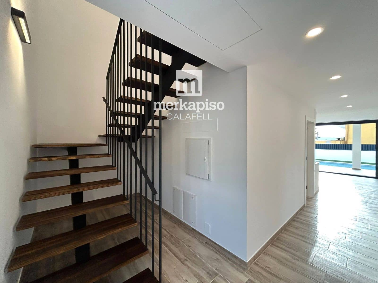 4 soverom Villa til salgs i El Vendrell med svømmebasseng garasje - € 630 000 (Ref: 9650492)