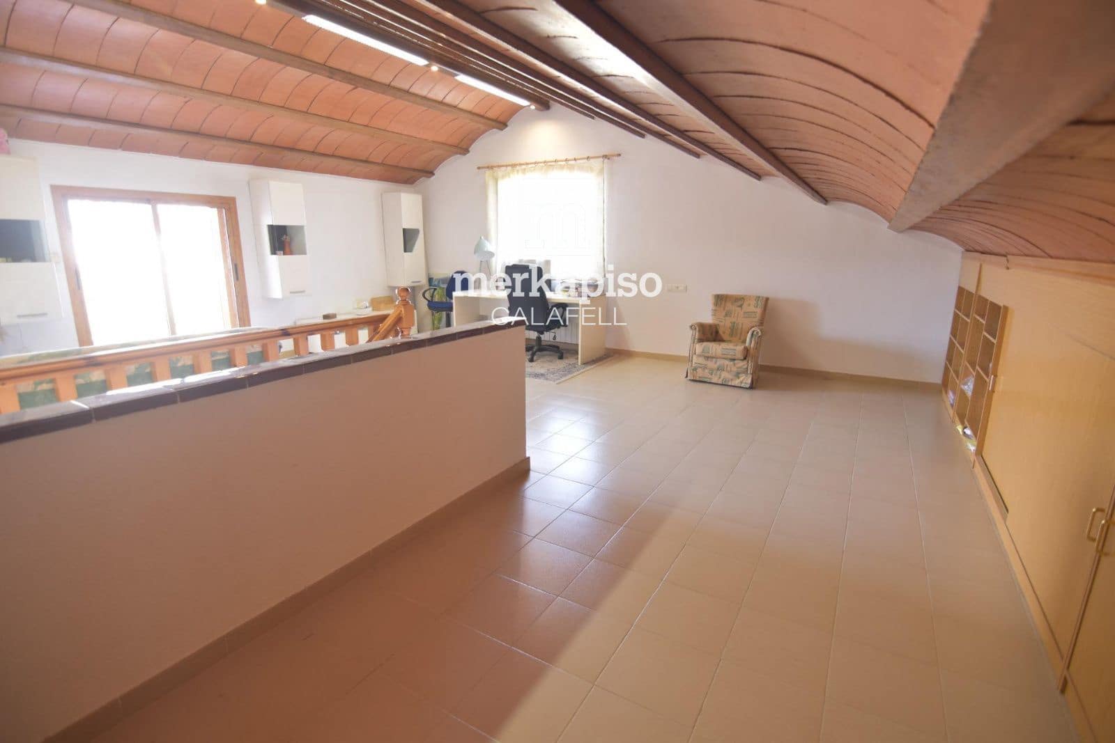 Chalet de 4 habitaciones en El Vendrell en venta con garaje - 295.000 € (Ref: 9653042)