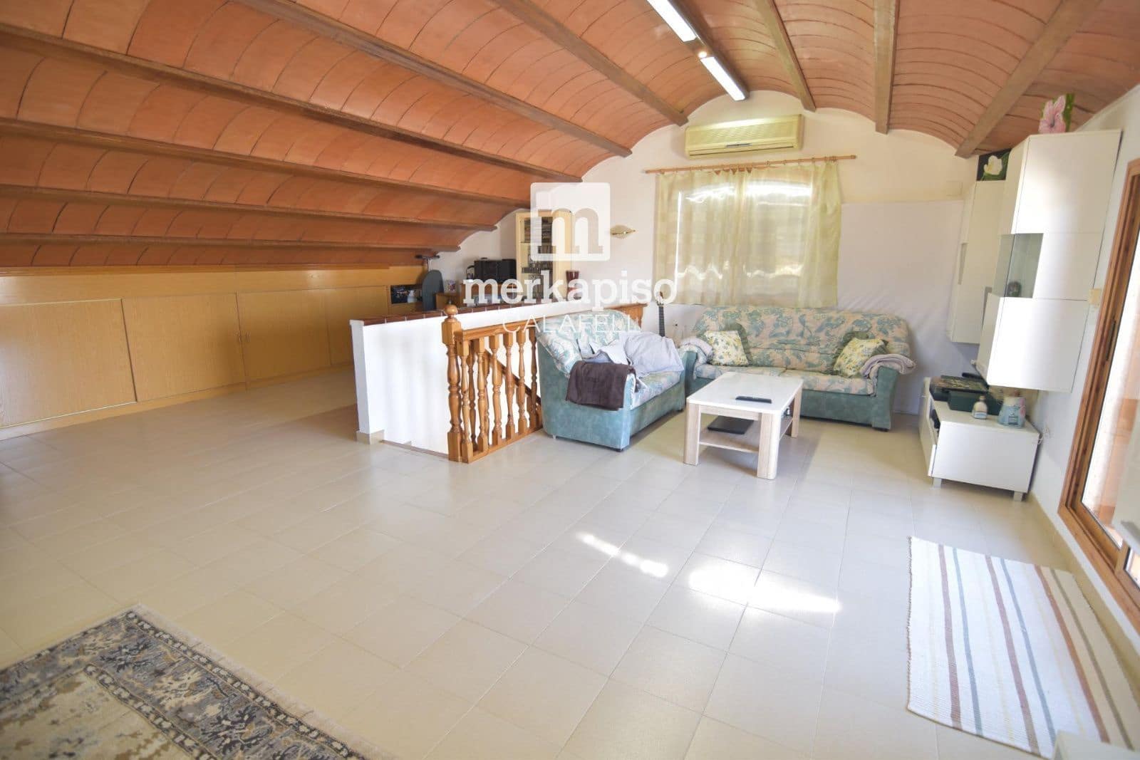 Chalet de 4 habitaciones en El Vendrell en venta con garaje - 295.000 € (Ref: 9653042)