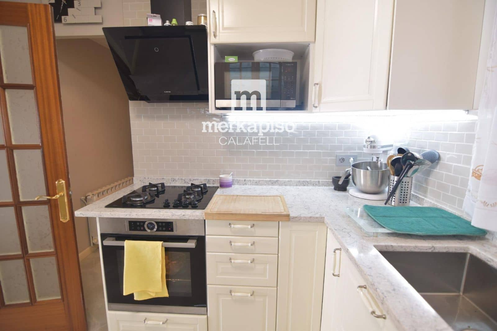 Chalet de 4 habitaciones en El Vendrell en venta con garaje - 295.000 € (Ref: 9653042)