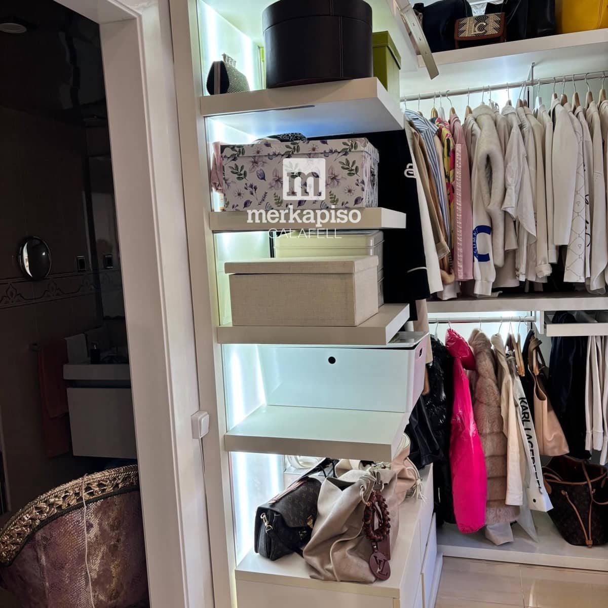 4 bedroom Flat for sale in Calafell with garage - € 385,000 (Ref: 9653043)