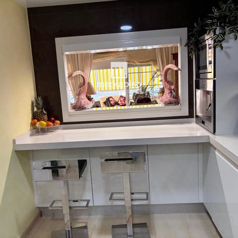 4 bedroom Flat for sale in Calafell with garage - € 385,000 (Ref: 9653043)