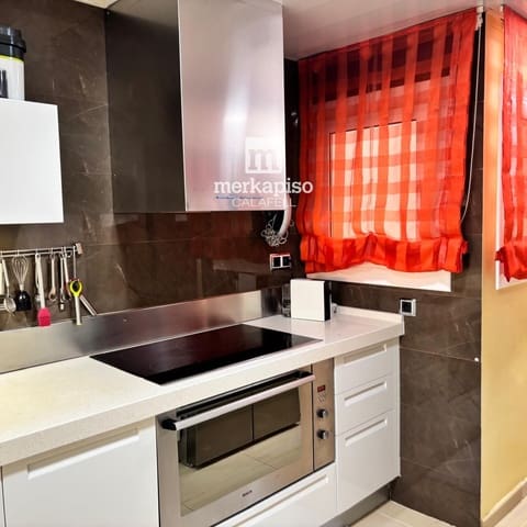 4 bedroom Flat for sale in Calafell with garage - € 385,000 (Ref: 9653043)