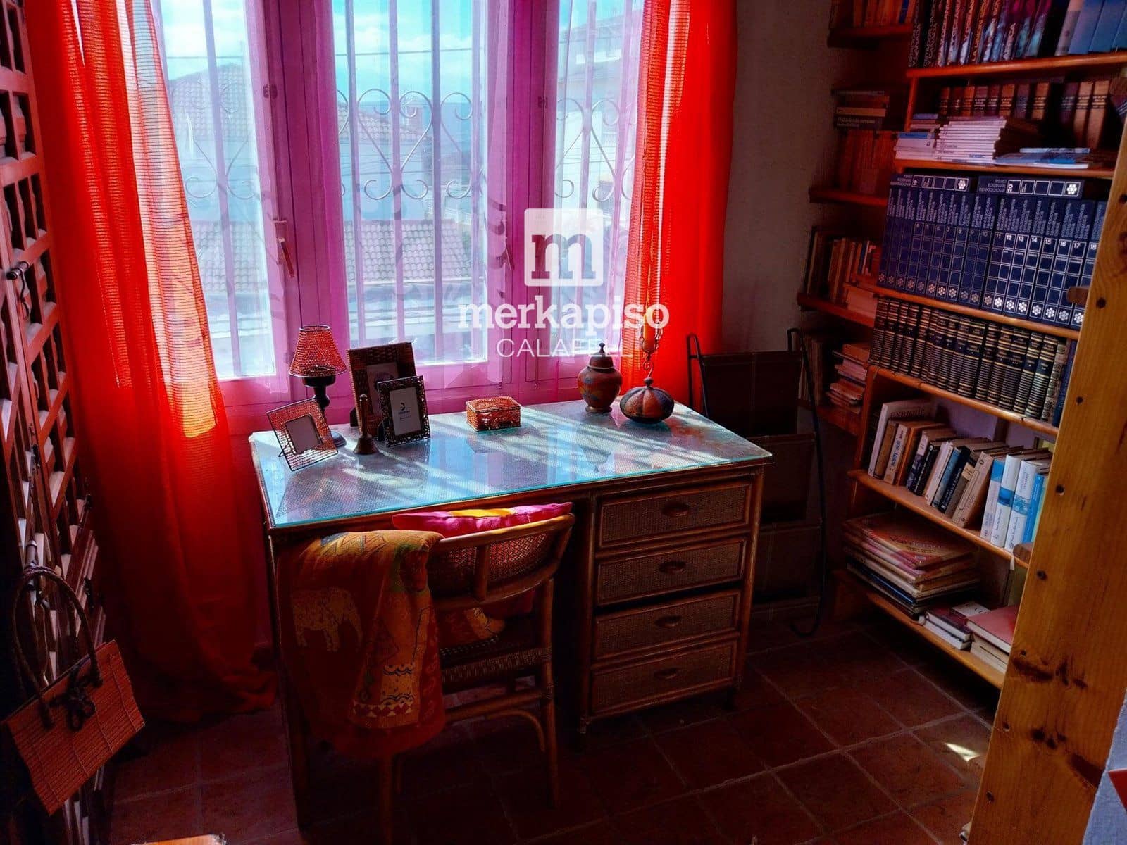 Chalet de 4 habitaciones en Bellvei en venta - 235.000 € (Ref: 9658019)