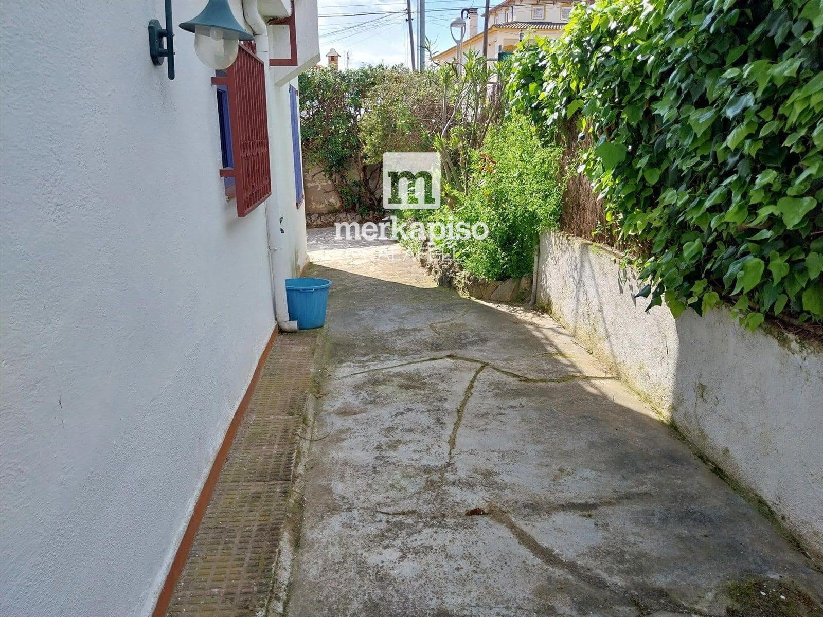 Chalet de 4 habitaciones en Bellvei en venta - 235.000 € (Ref: 9658019)