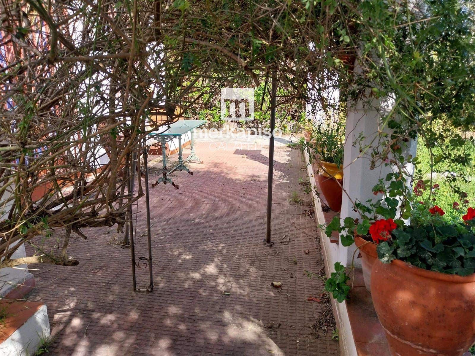 Chalet de 4 habitaciones en Bellvei en venta - 235.000 € (Ref: 9658019)