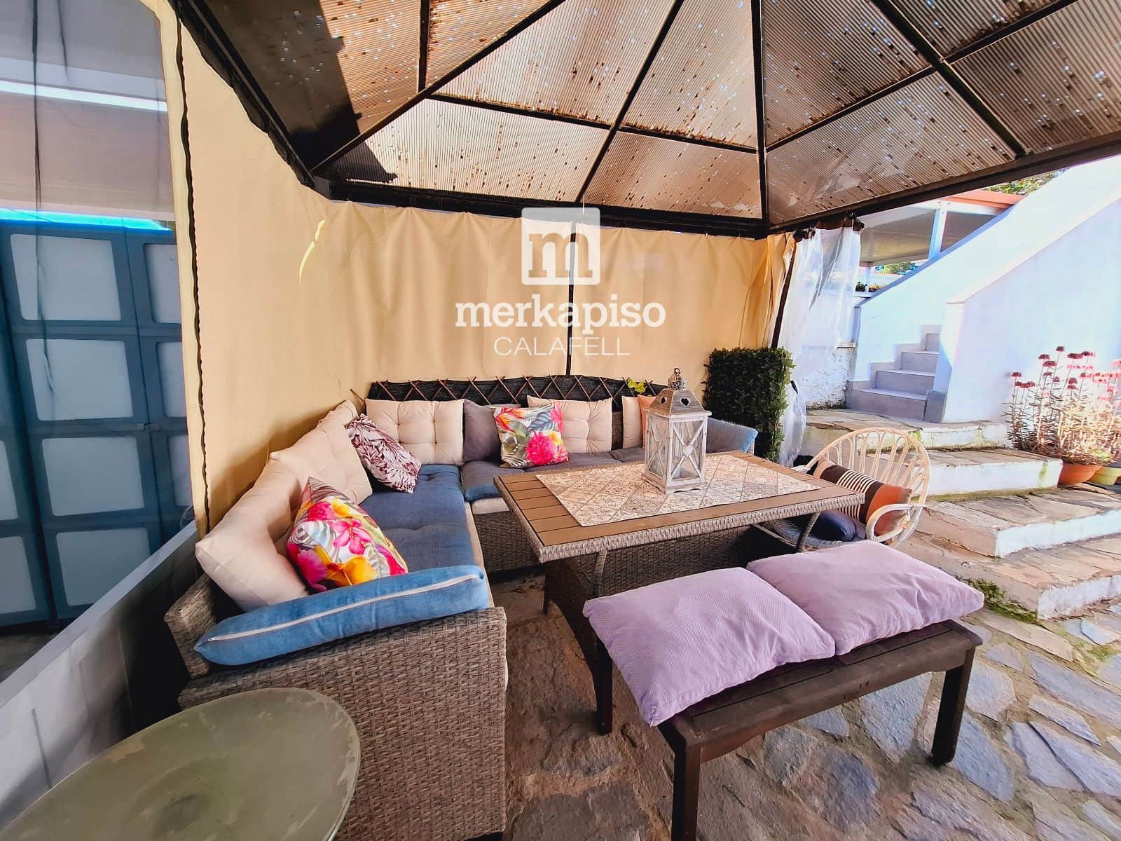 4 makuuhuone Huvila myytävänä paikassa Cunit mukana uima-altaan 
autotalli - 425 000 € (Ref: 9658020)