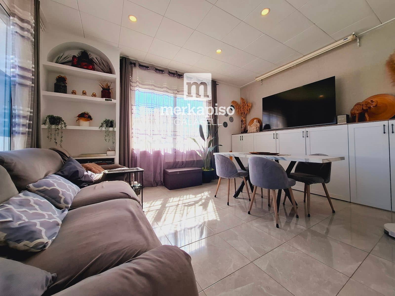 4 makuuhuone Huvila myytävänä paikassa Cunit mukana uima-altaan 
autotalli - 425 000 € (Ref: 9658020)